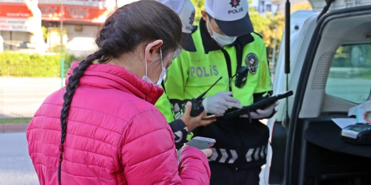 Konyaaltı'nda ters yönde giden sürücü cezadan kaçamadı