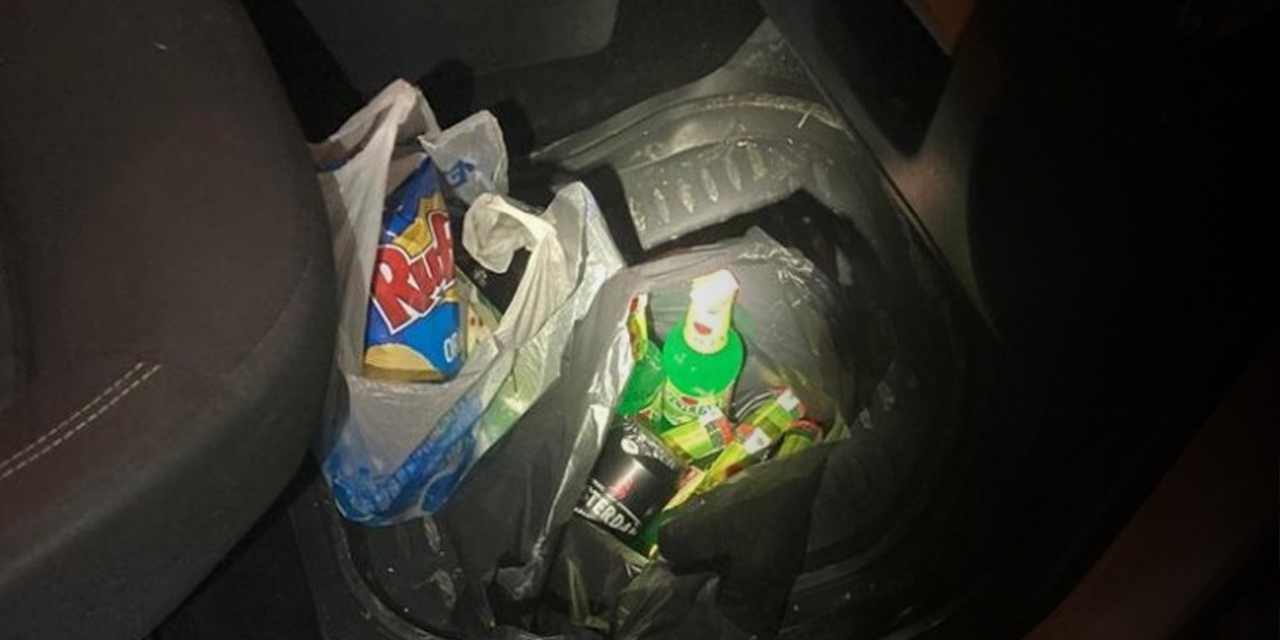 Kısıtlamada alkol ve meze taşıyan taksici polise yakaladı