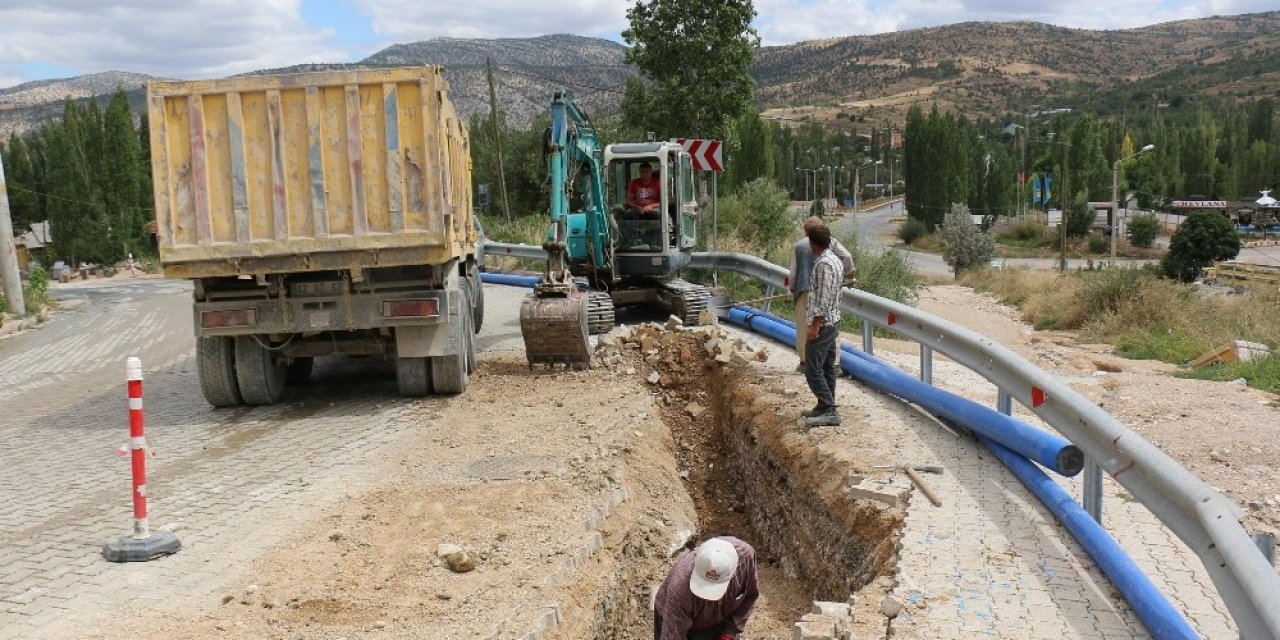 Konya'da 2020’de 432,3 kilometre su ve kanalizasyon şebekesi