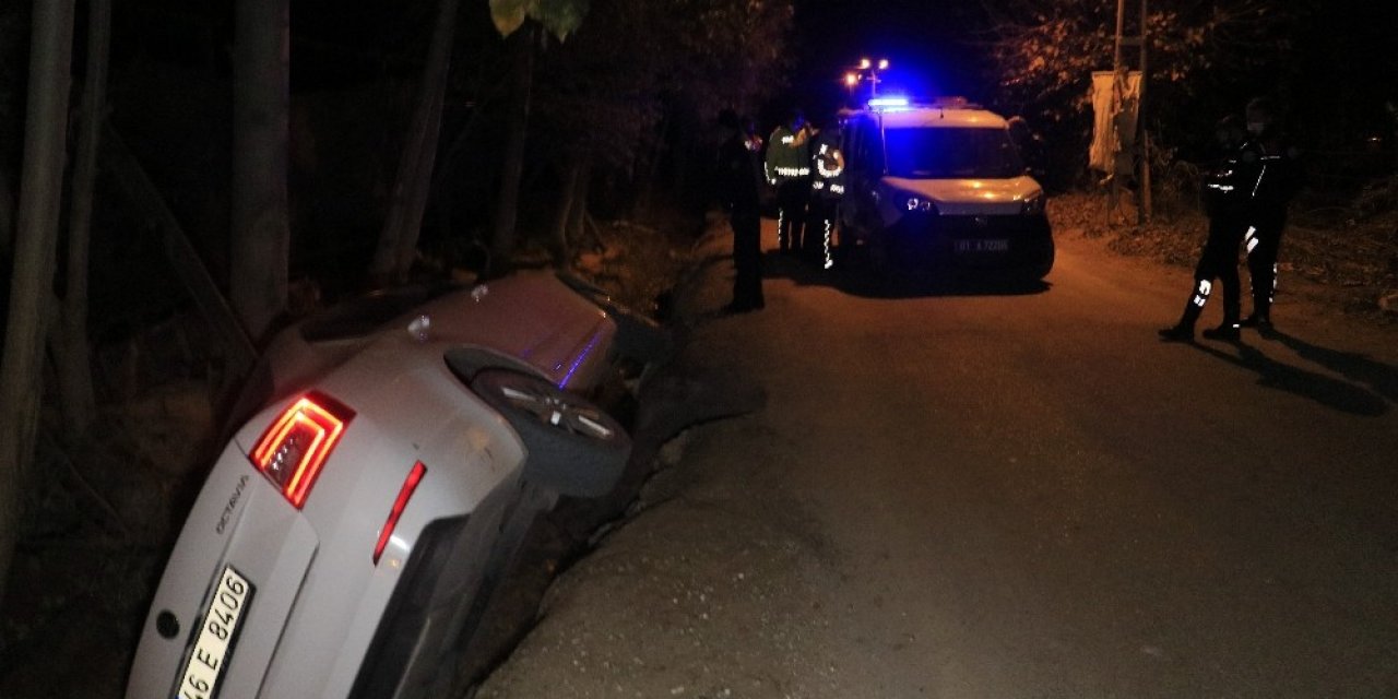 Havaya ateş eden trafik magandaları polisten kaçarken kanala düştü