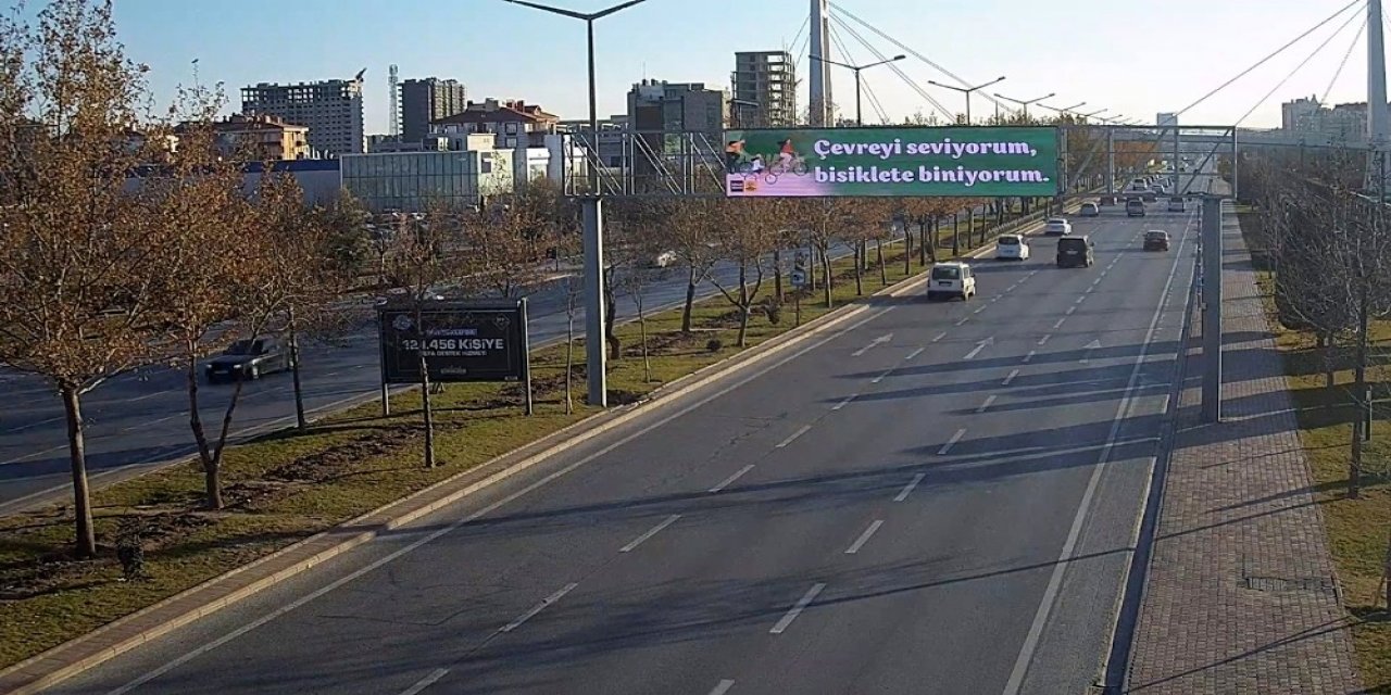 Bisiklet şehri Konya’da elektronik bilgilendirme ekranları kuruldu