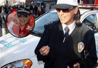 Kadın amire Facebook cezası