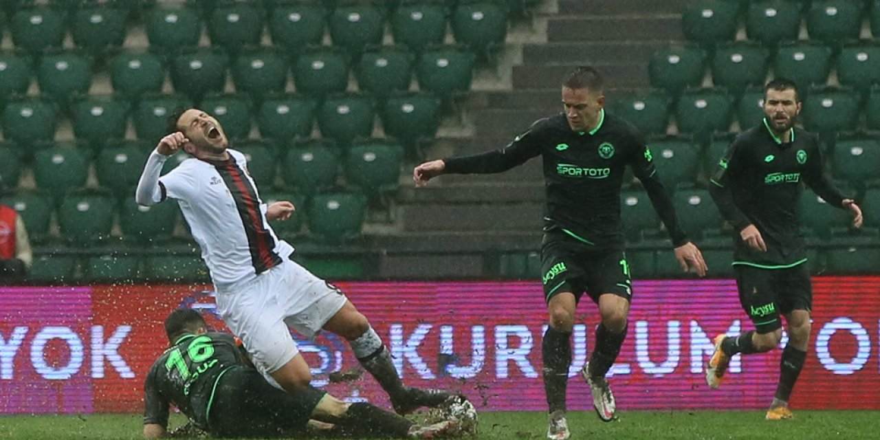 Konyaspor maçındaki tezahürat Fenerbahçelileri üzdü! beIN Sports özür diledi