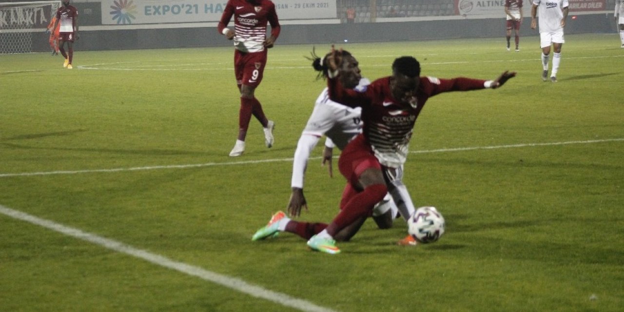Beşiktaş Hatayspor'la berabere kaldı