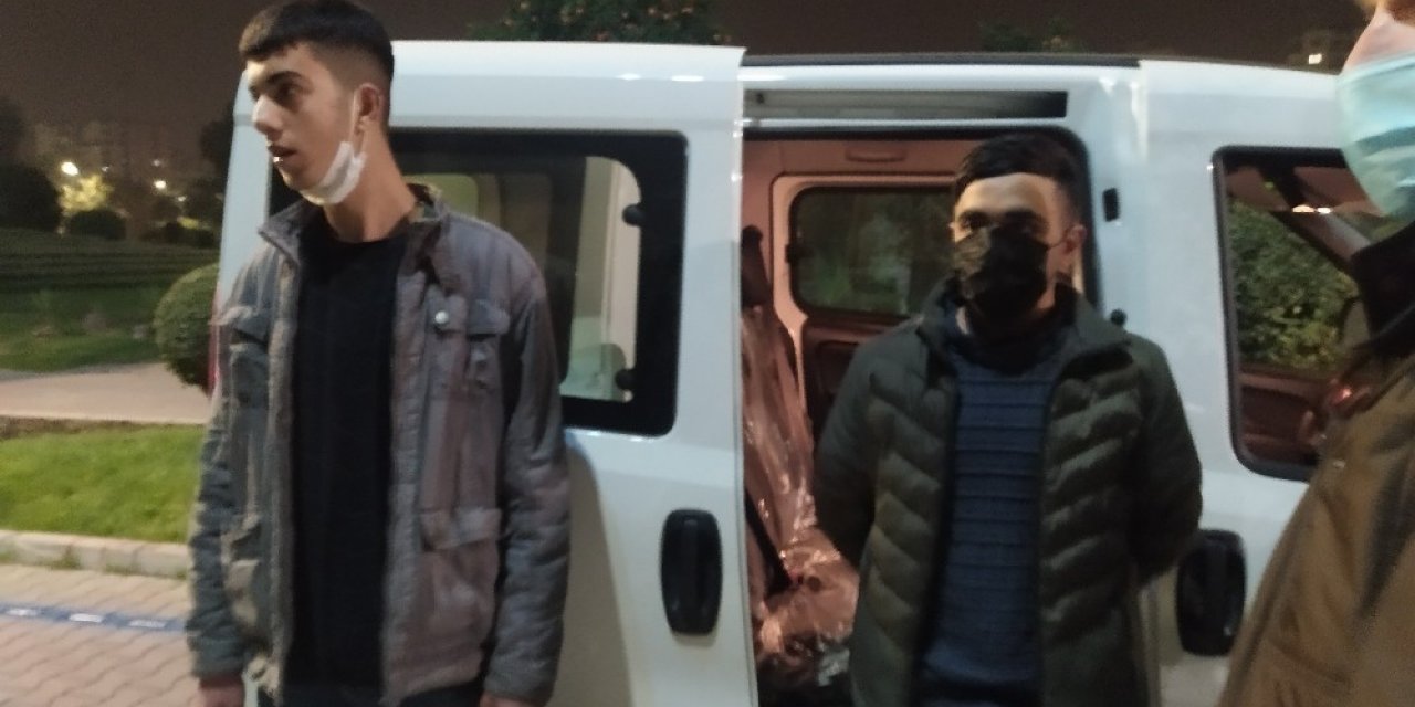 Suriye uyruklu bir kişiyi bıçaklayıp kaçtılar! 2 kişi kovalamaca sonucu yakalandı
