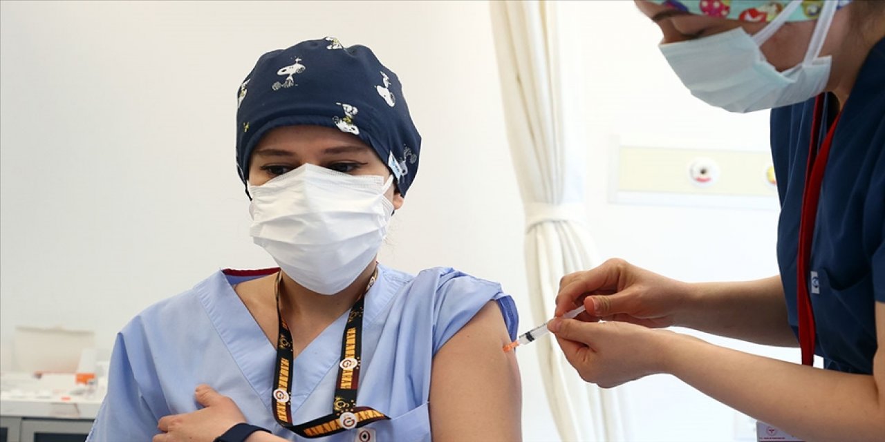 Kovid-19 aşısıyla ilgili merak edilenler! Sağlık Bakanlığı 36 soruyu cevapladı