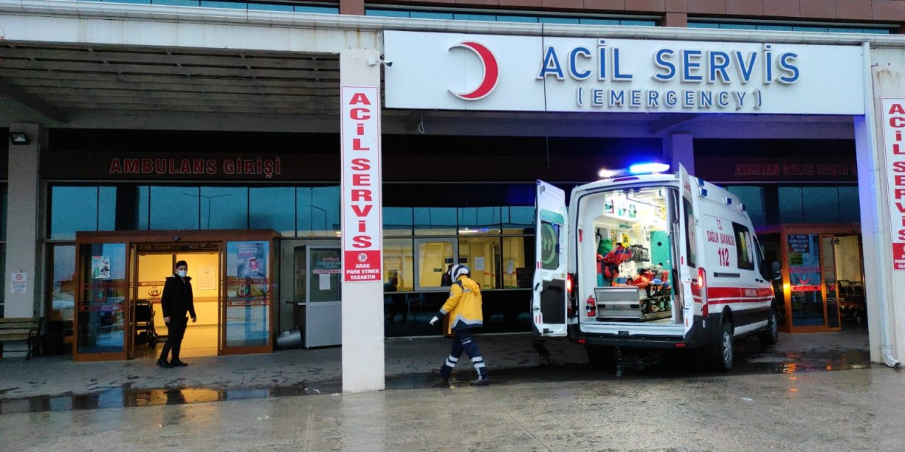 Konya'da güneş enerjisi tamir ederken çatıdan düşen kişi yaralandı