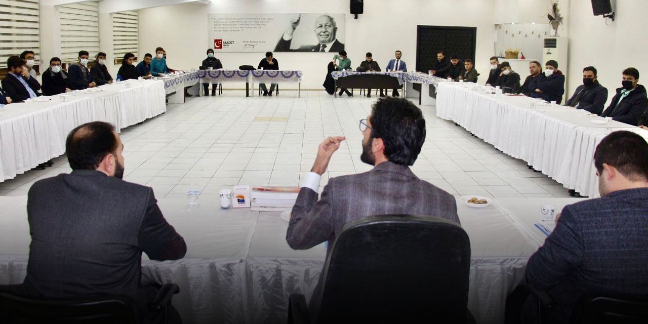 Milletvekili Karaduman Saadet Partisi Konya Gençlik Kollarıyla buluştu