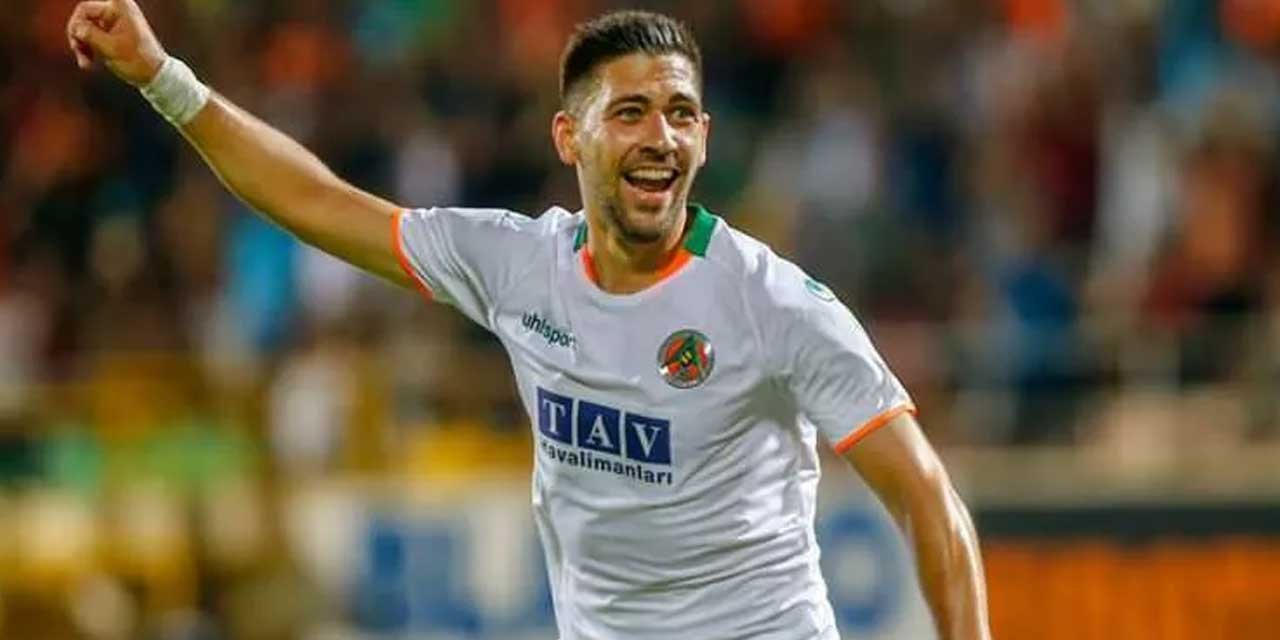 Transferin yıldızı Alanyaspor'dan bir yıldız daha kaydı! Bakasetas'la görüşmeler başladı