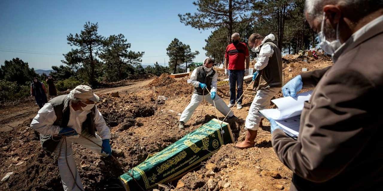 Bir belediye başkanı daha koronavirüse yenik düştü