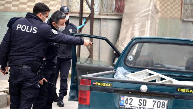 Konya'da aracıyla seyir halindeyken silahlı saldırıya uğrayan kişi hayatını kaybetti