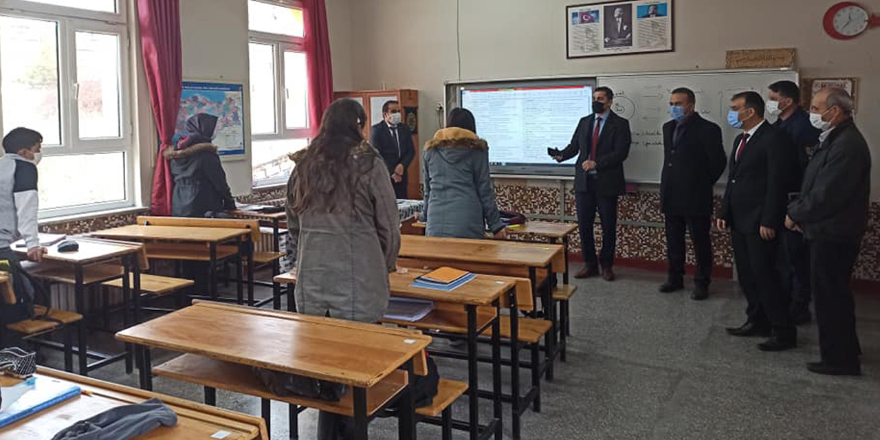 Konya Derebucak'ta yüz yüze eğitime başlayan okullara ziyaret