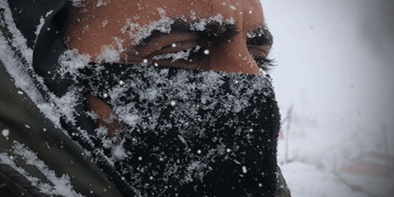 Maskenizi nemli kullanmayın! Korumuyor kurdeşen ediyor