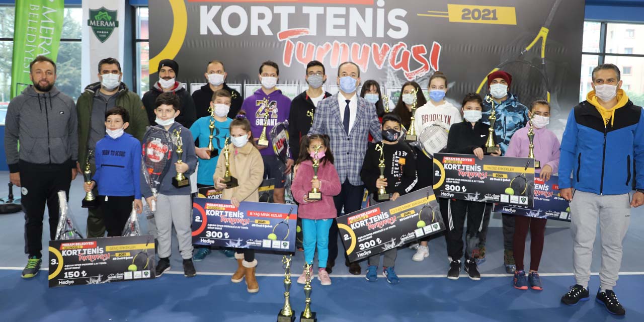 Meram Geleneksel Kort Tenis Turnuvasına Konya Gençlik Spor damga vurdu
