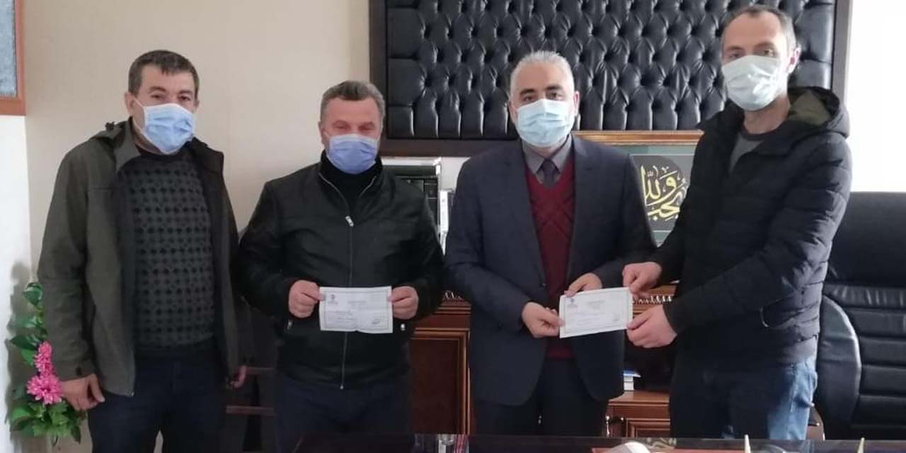 Hüyük Muhtarlar Derneği'nden İdlib'e 'briket ev' kampanyasına destek