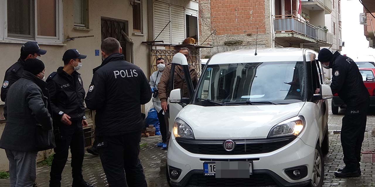 Evde ölü bulunan kadının abisi ve yengesi gözaltına alındı