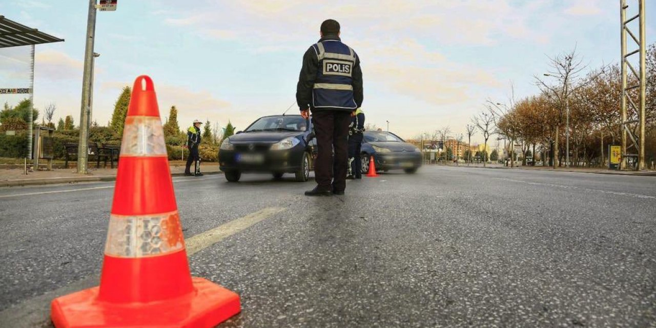 Konya'da hava güneşli ama 'buz' gibi! Kısıtlamaya uyuluyor