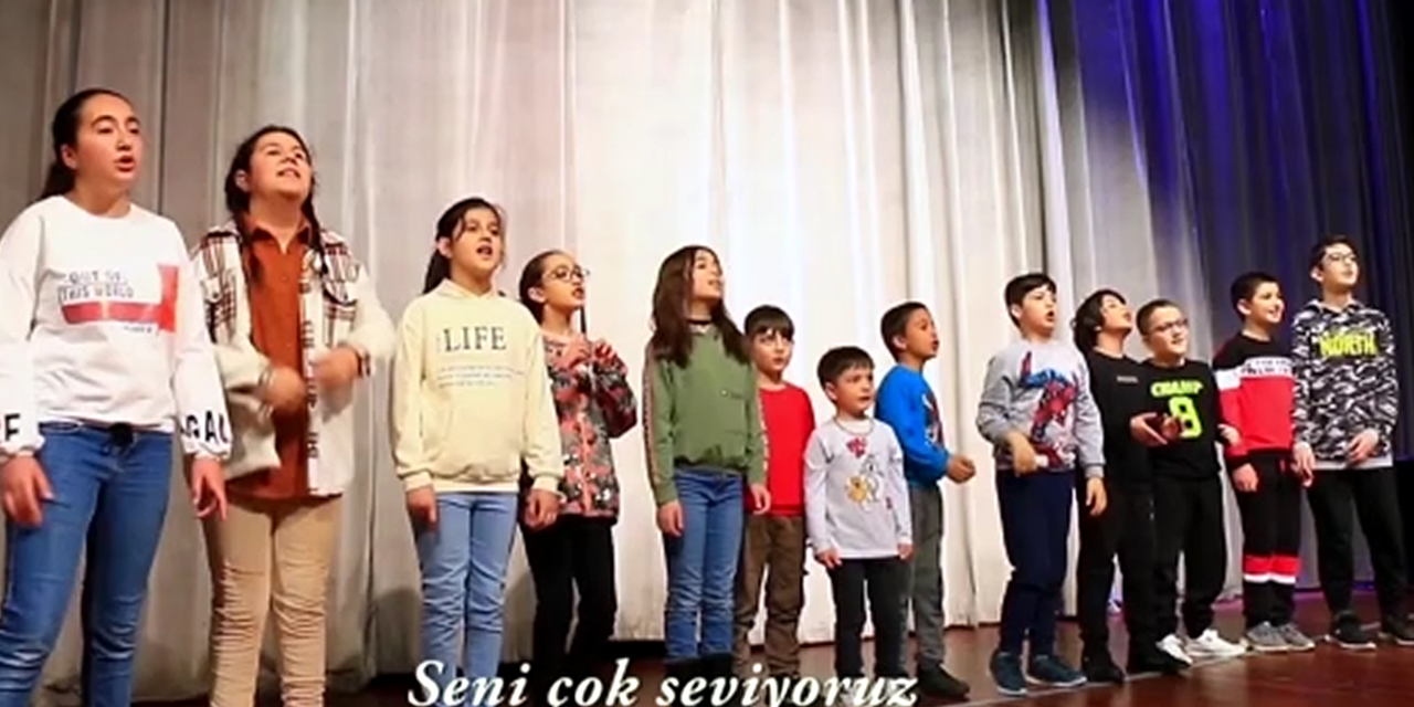 Konyalı miniklerden Cumhurbaşkanı Erdoğan'a şarkılı doğum gününü kutlaması! Çok Yaşa Tayyip Dede