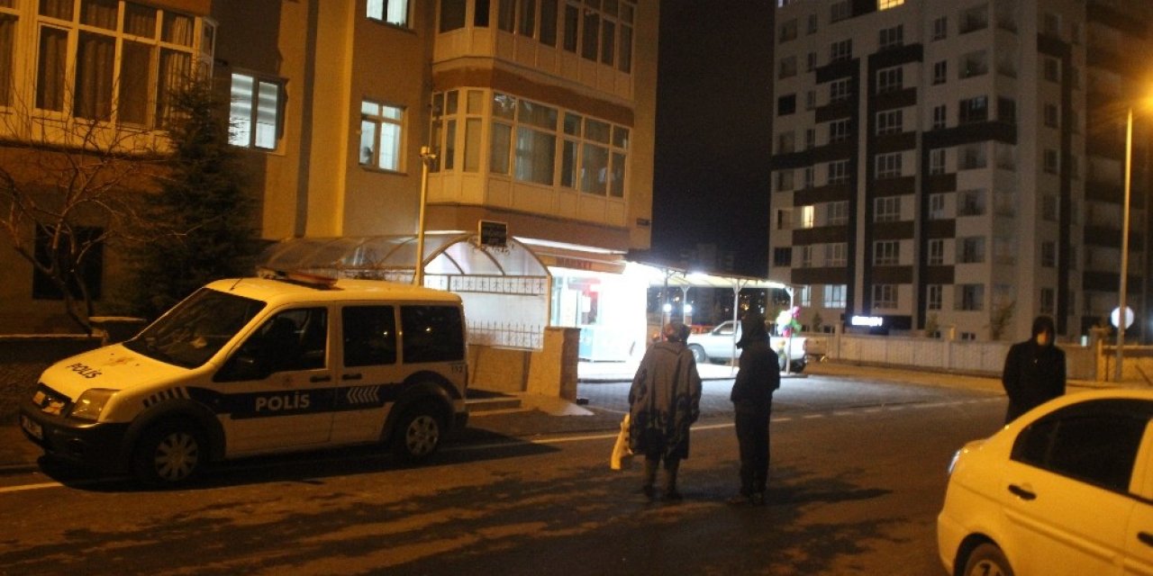 Evinde düşen 32 yaşındaki kadın kurtarılamadı