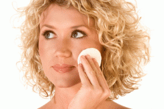 Makyaj temizleyici nasıl uygulanmalı