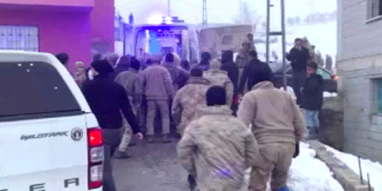Tatvan'dan acı haber! Askeri helikopter düştü 9 şehidimiz var