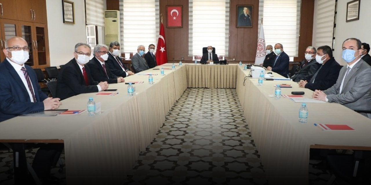 Kırmızı kategorideki Konya’da Üniversite Güvenliği Toplantısı! Vali rektörlerle buluştu