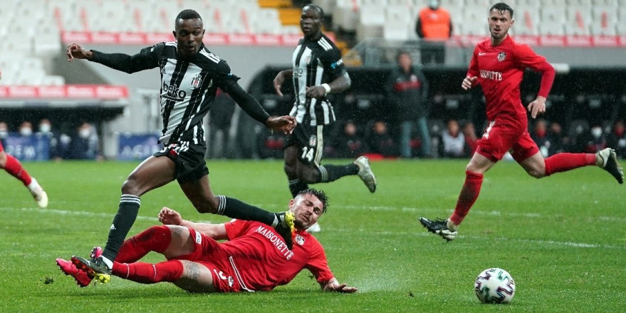 Beşiktaş 4 maç aradan sonra gol yedi