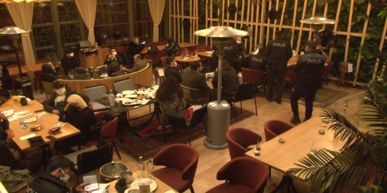Ünlü restorana polis baskını! 100 kişiye ceza kesildi aralarında sanatçılar da var