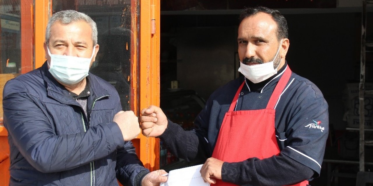 Gece yarısı hesabına 19 bin lira yattı! Yanlışlığı anlayınca sahibine teslim etti