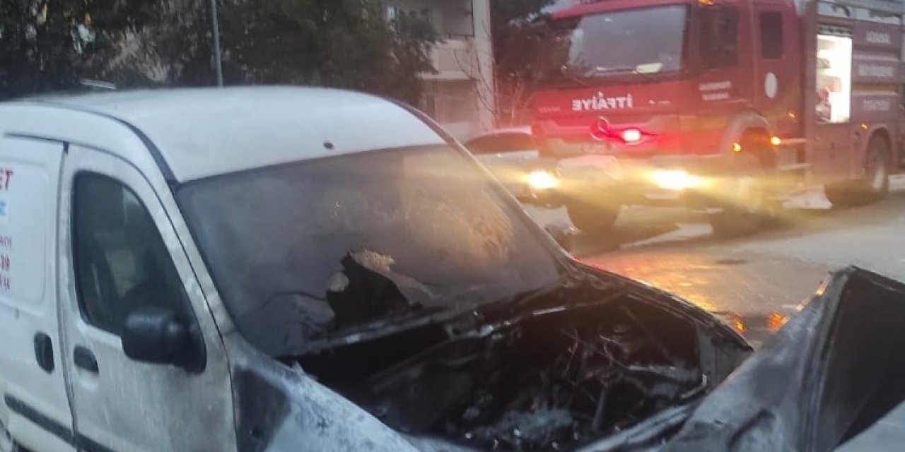 Tüp yüklü araç alev aldı! Mahalleli paniğe kapıldı