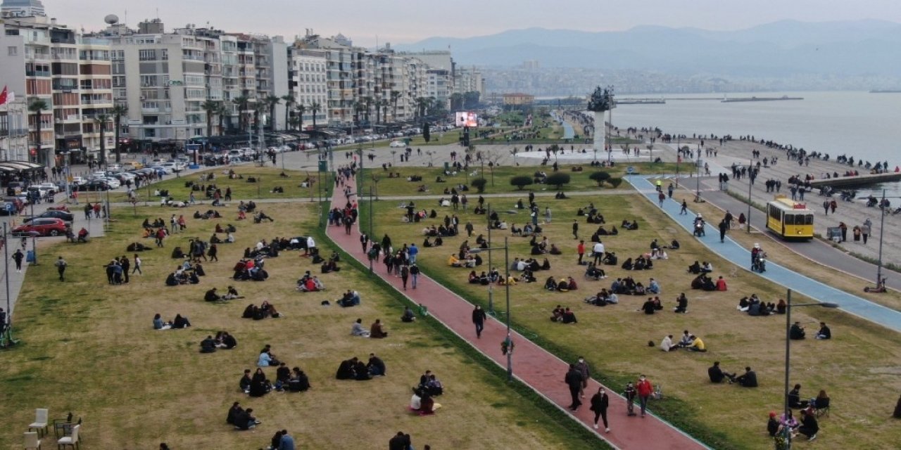 ‘Kırmızı alarm’ verilen kentte vatandaşları yüzde 50 vaka artışı da korkutmadı