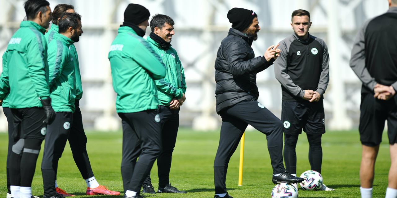 Konyaspor sahasında oynayacağı Alanyaspor maçına hazırlanıyor