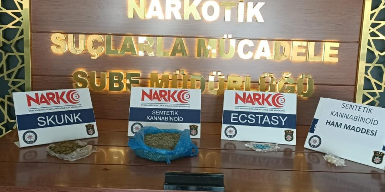 Şehirler arası otobüste uyuşturucu ticareti polise takıldı