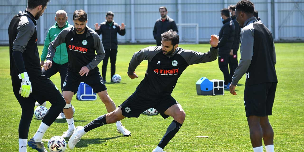 Konyaspor antrenmanında dikkat çeken detay! Takıma döndü