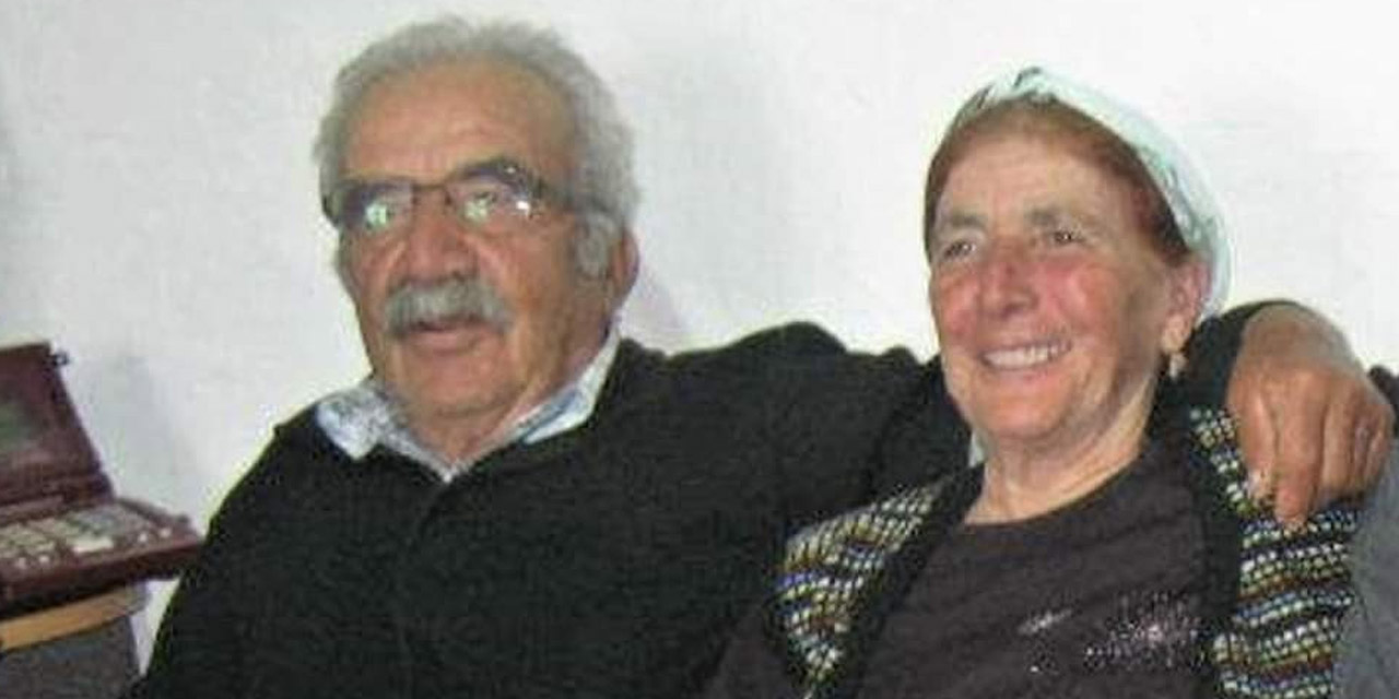 Devrilen traktörün altında kalan yaşlı çift hayatını kaybetti