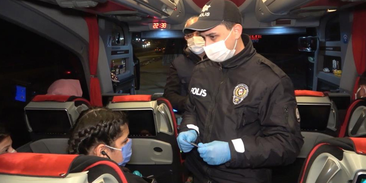 Kırmızı kategorideki 43 ilin geçiş güzergahında tüm araçlar denetleniyor
