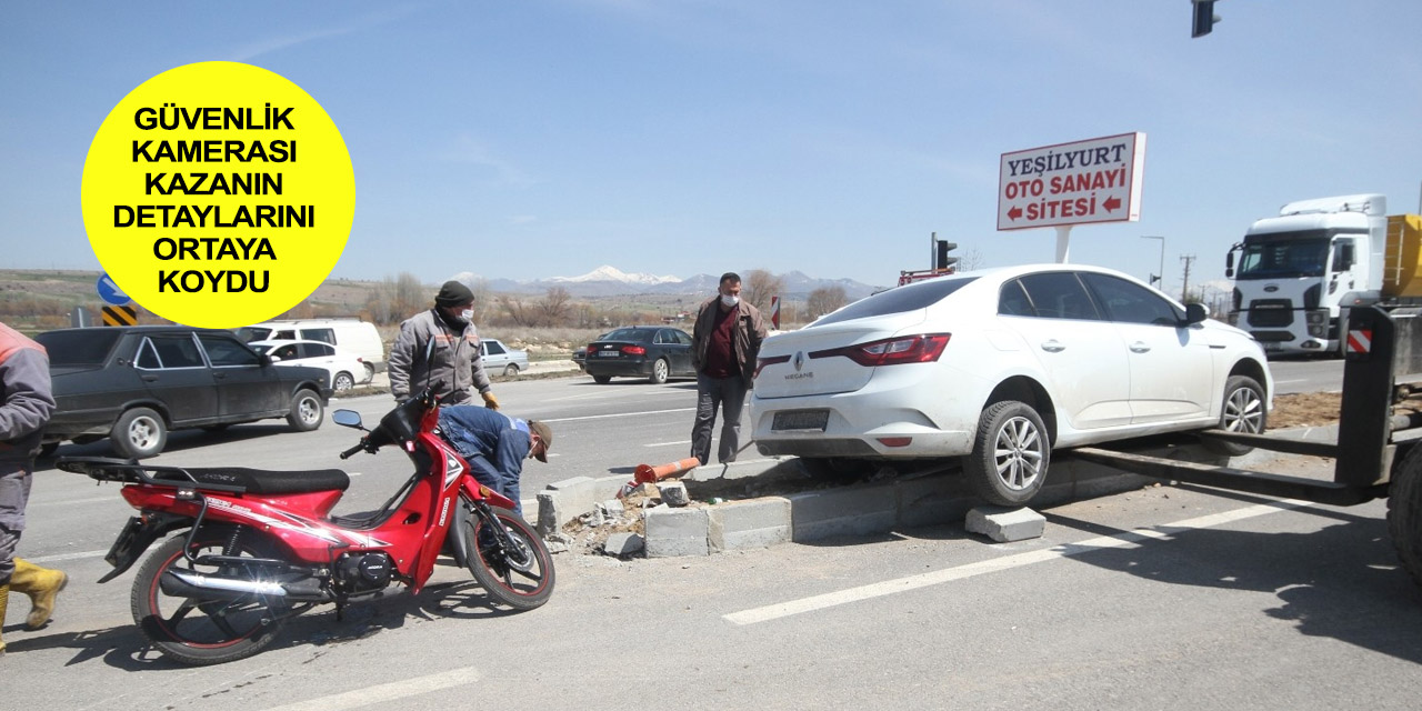 Konya’da kırmızı ışık ihlali kazayı getirdi! Motosikletle çarpışan otomobil trafik levhasında durdu