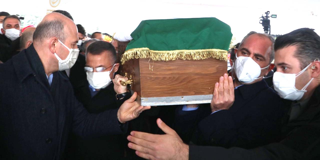 Adalet Bakanı Gül’ün annesi dualarla uğurlandı