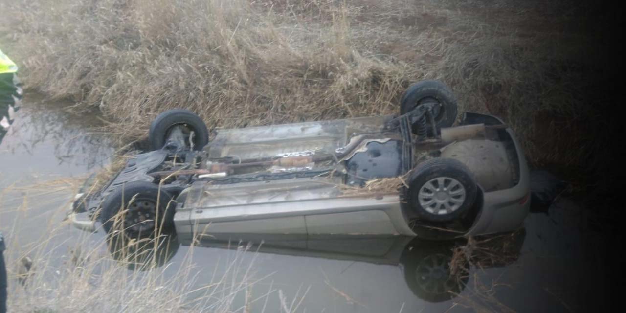 Sulama kanalına uçan otomobilde aynı aileden 4 kişi öldü