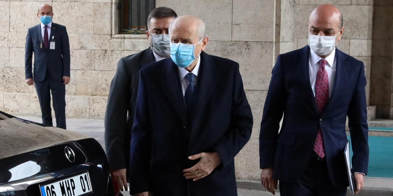 Bahçeli'den emekli amirallere tepki: Madem öyleydi neden inkar etmediniz