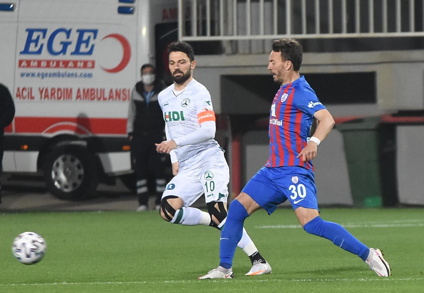 Giresunspor şampiyonluğu son haftalara bıraktı