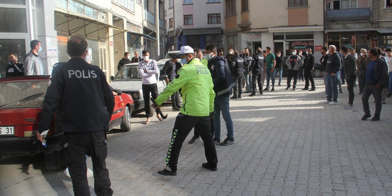 Konya’da yol verme kavgası büyüdü! Polis biber gazıyla dağıttı