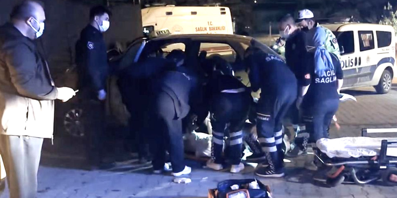 Minibüsle çarpışan taksi metrelerce sürüklenerek duvara çarptı! 1'i ağır 3 yaralı   