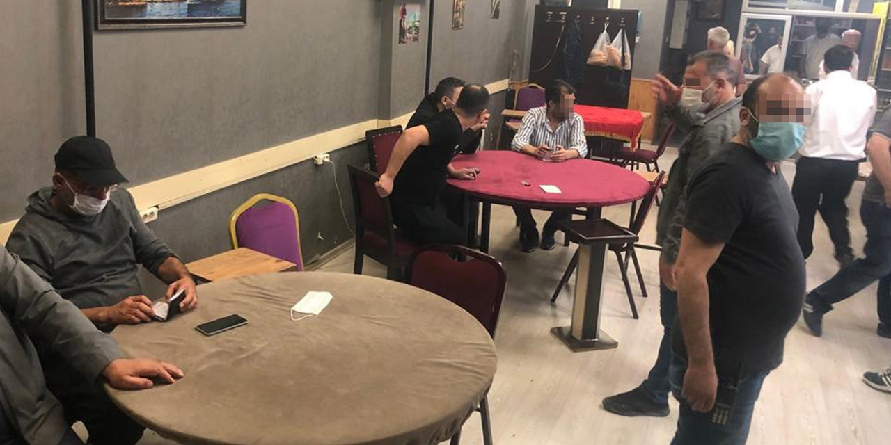 Derneğe kumar baskını! 12 kişiye ceza kesildi