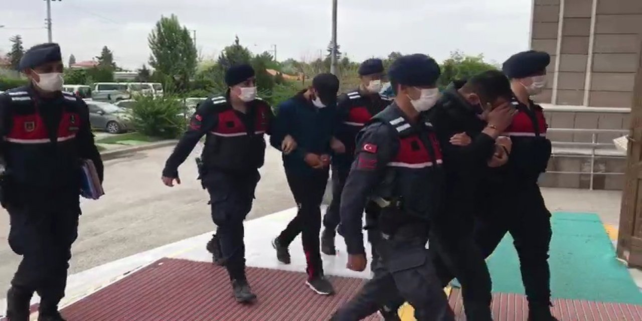 Konya'da fabrikadan tonlarca demir çalan hırsızlar yakalandı