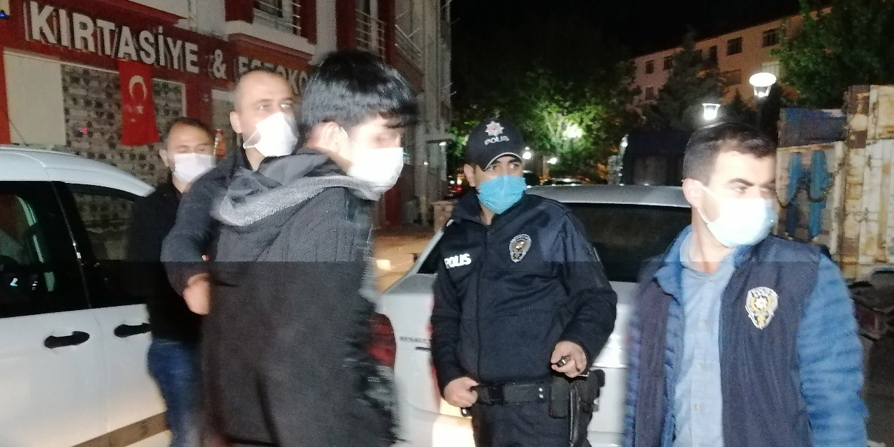 Kısıtlamayı delen yabancı uyruklu geçler uyuşturucu maddeyle yakalandı! 4 gözaltı