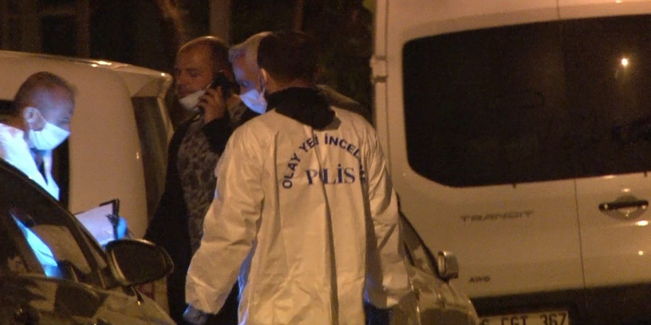 Sokak ortasında silahlı kavga! Polis ayırdı tekrar gelip kurşun yağdırdılar