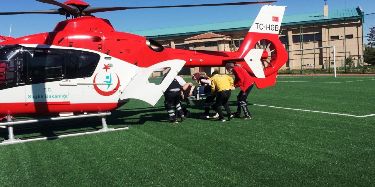 Konya'da kalp krizi geçiren hastaya hava ambulansı yetişti