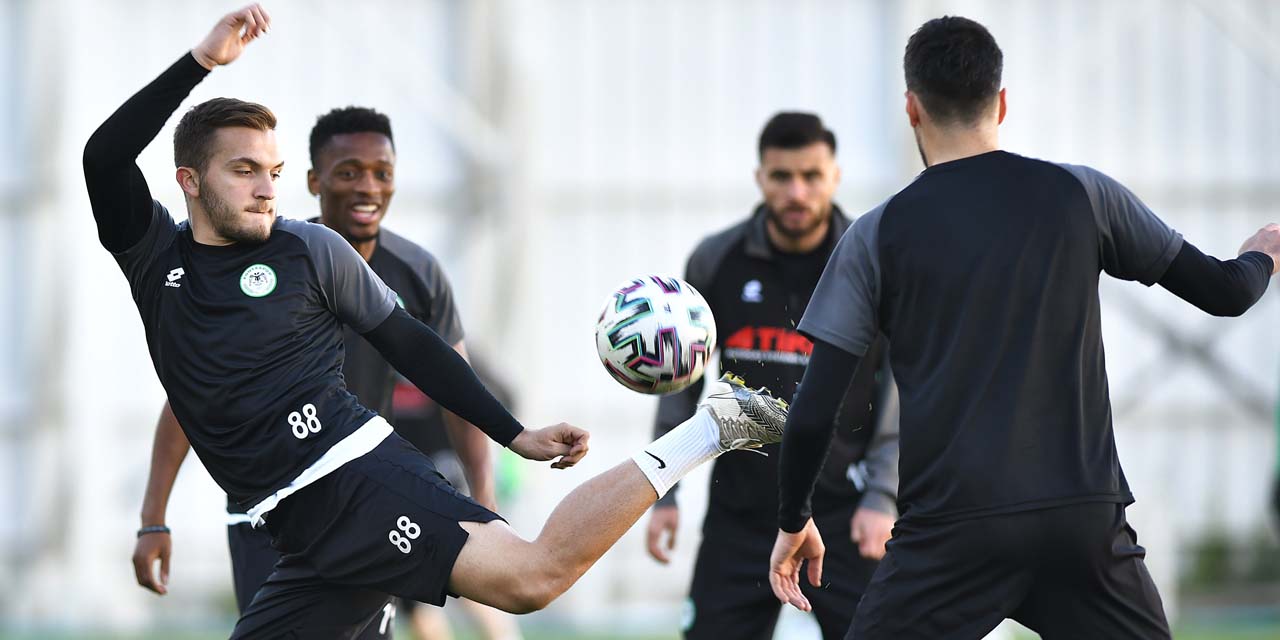 Konyaspor Trabzonspor'u konuk etmeye hazır! 6 futbolcu forma giyemeyecek