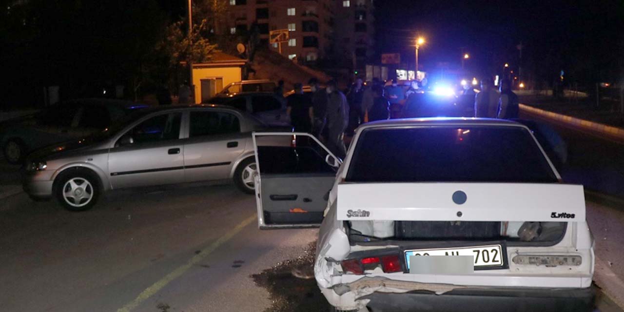 Aksaray'da 5 aracı birbirine katan sürücü kayıplara karıştı